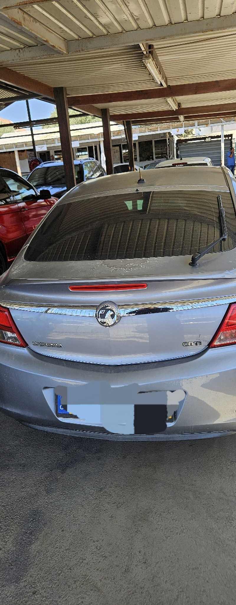2011 Opel, Vauxhall Insignia 2,0L 2011 Cyprus