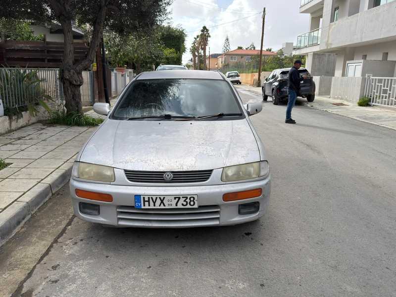 Mazda Familia 1,5L 1998