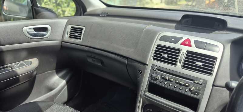 2002 Peugeot 307 1,4L 2002 Cyprus