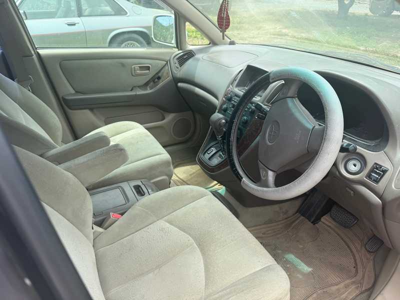 1999 Toyota Harrier 3,0L 1999 Cyprus