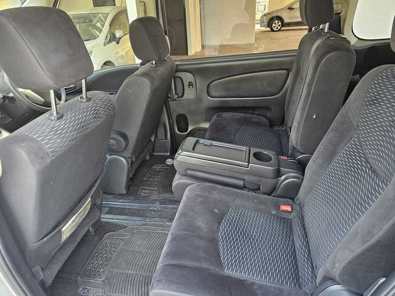 2016 Nissan Serena 2,0L 2016 Cyprus