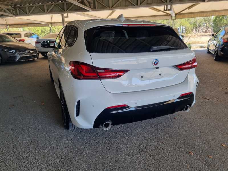 2022 BMW 1-Series 2,0L 2022 Cyprus