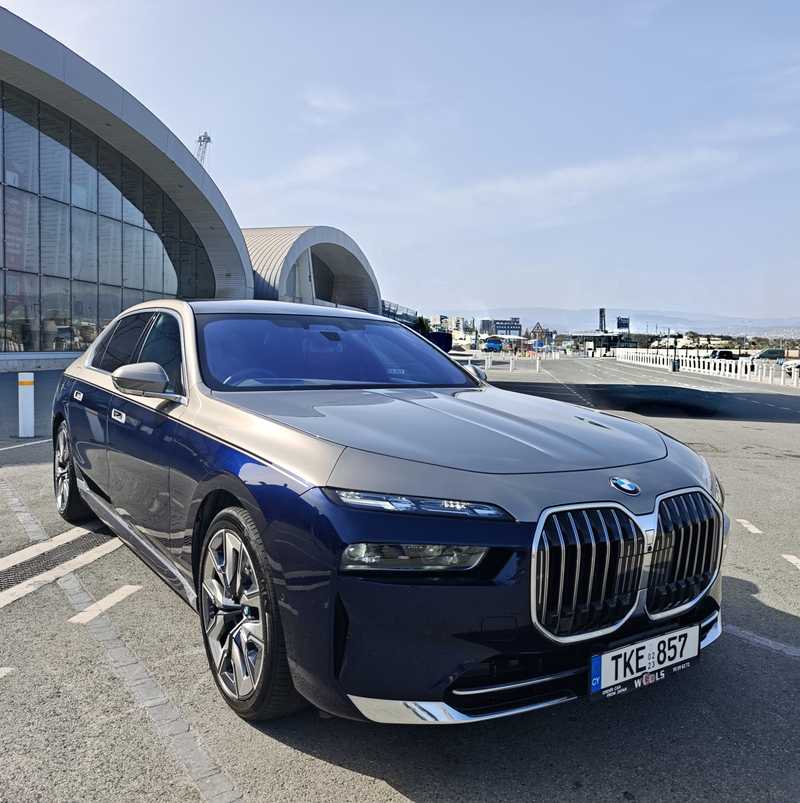 BMW 7-Series 3,0L 2023