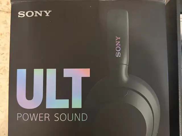 Sony ult wear wireless noise cancelling headphones, dark green., Larnaca — Larnaka - Tsakilero