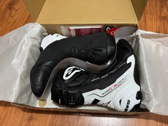 Alpinestars supertech r vented motorcycle boots 42, Επαρχία Λεμεσού — Λεμεσός - Τσίρειο