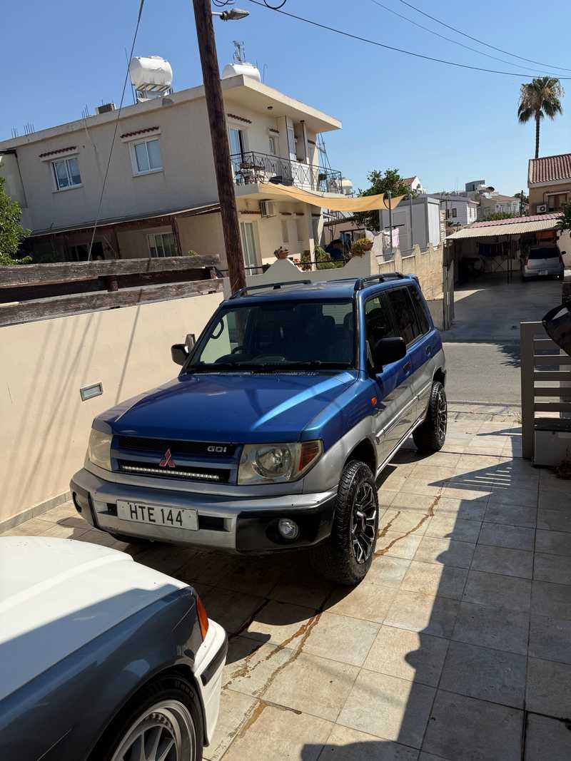 Mitsubishi Pajero 2,0L 2001