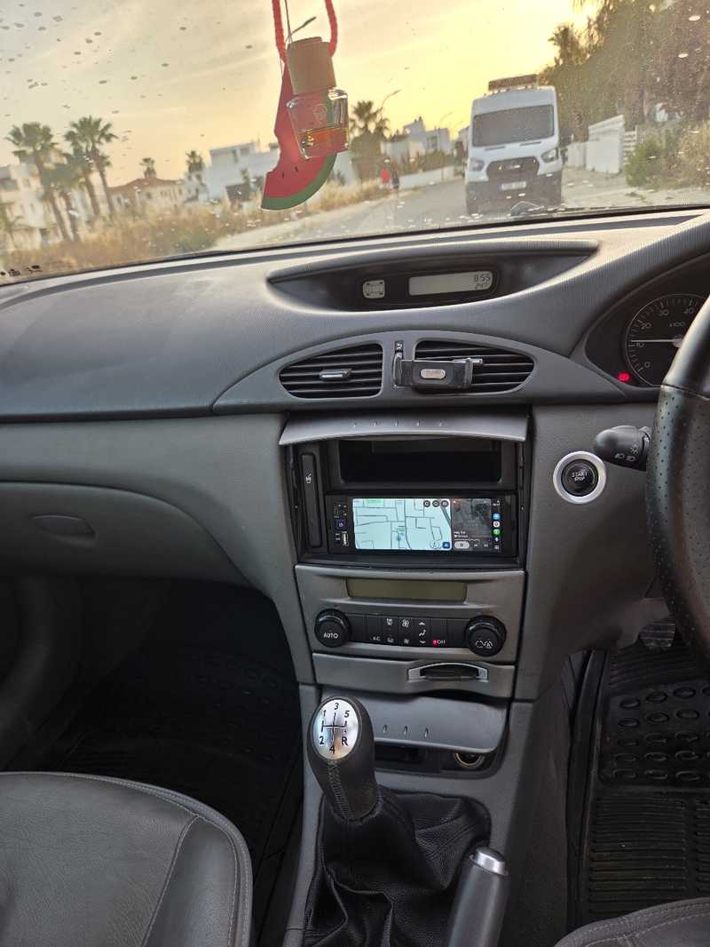 2004 Renault Laguna 2,0L 2004 Cyprus
