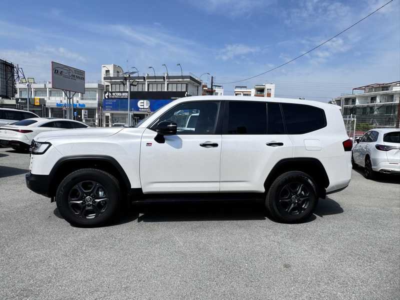 2025 Toyota Land Cruiser 300 3,3L 2025 Cyprus