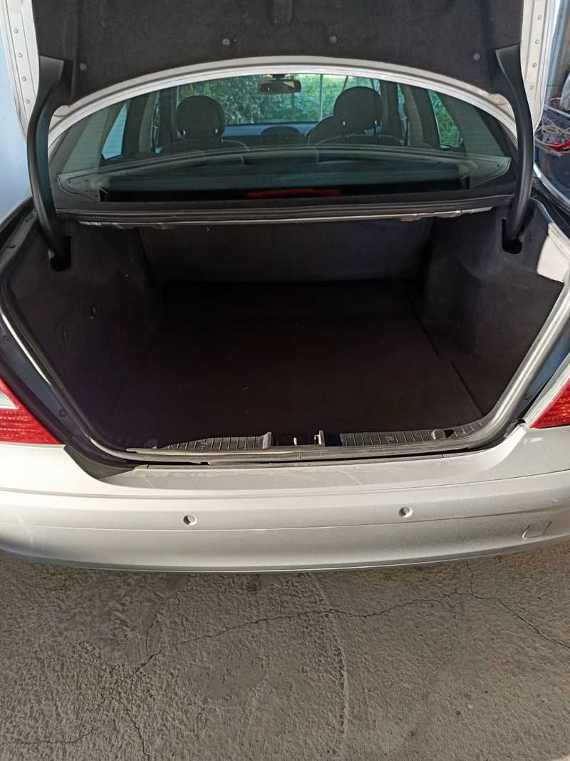 2004 Mercedes-Benz E-Class 2,2L 2004 Cyprus