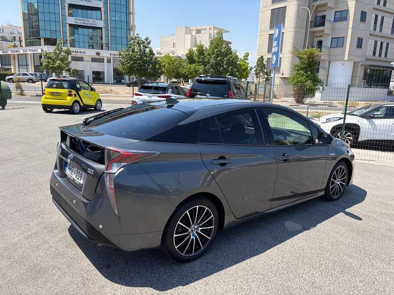2017 Toyota Prius 1,8L 2017 Cyprus