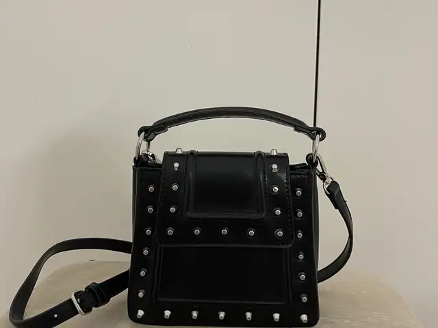 Zara bag, Επαρχία Πάφου — Πέγεια
