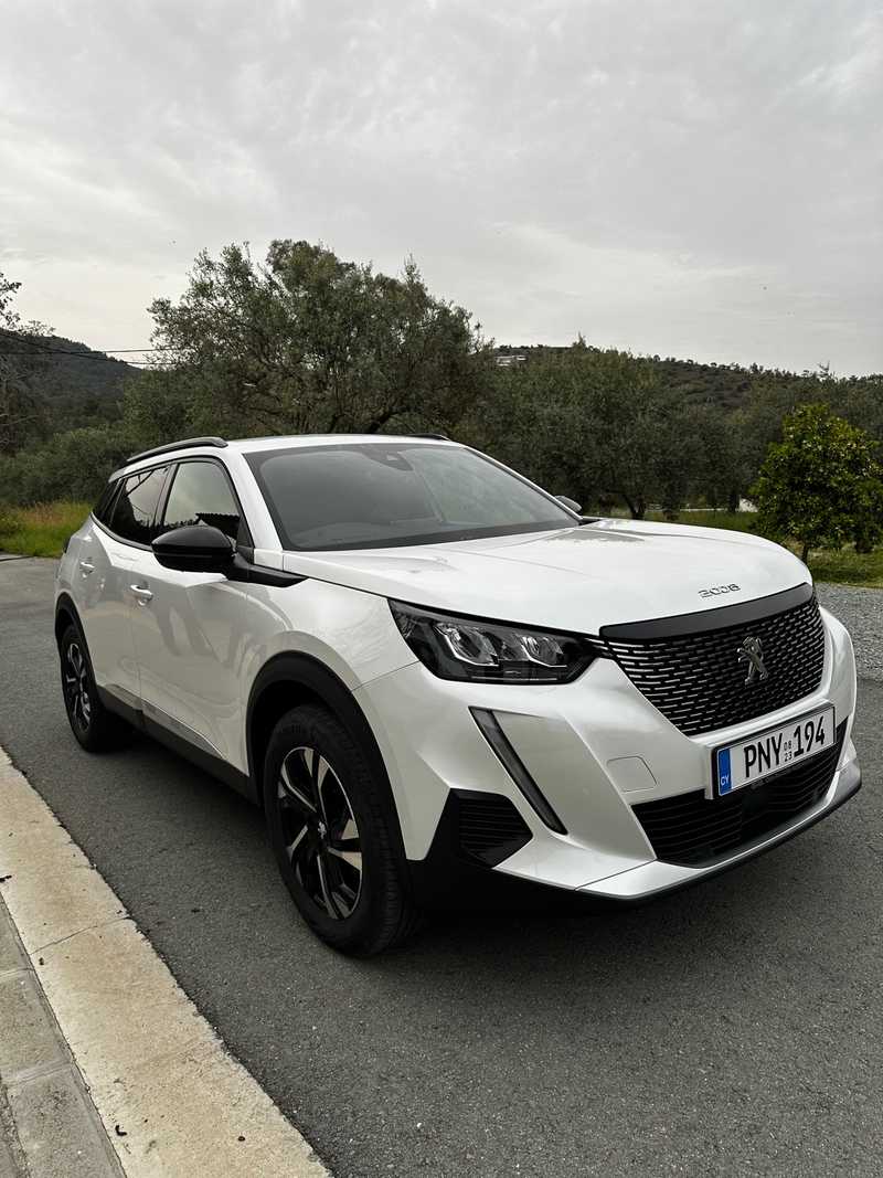 Peugeot 2008 1,2L 2023