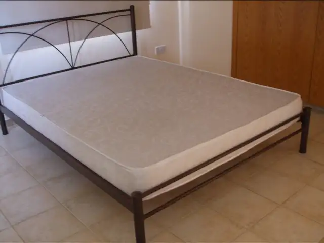 Double bed with martress, Επαρχία Λευκωσίας — Στρόβολος - Άγιος Βασίλειος