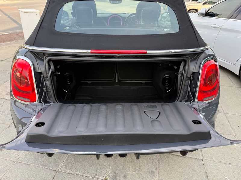 2017 Mini Convertible 2,0L 2017 Cyprus