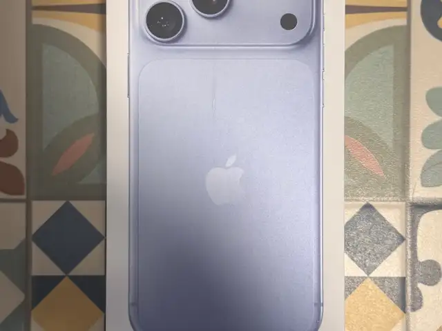 Apple iphone 18 pro max 512gb glacier brand new with 2 years warranty, Επαρχία Λευκωσίας — Λευκωσία - Άγιος Αντώνιος