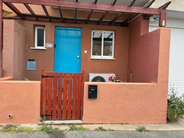 2 bedroom town house to share with 1 other in universal paphos, Paphos — Paphos - Universal