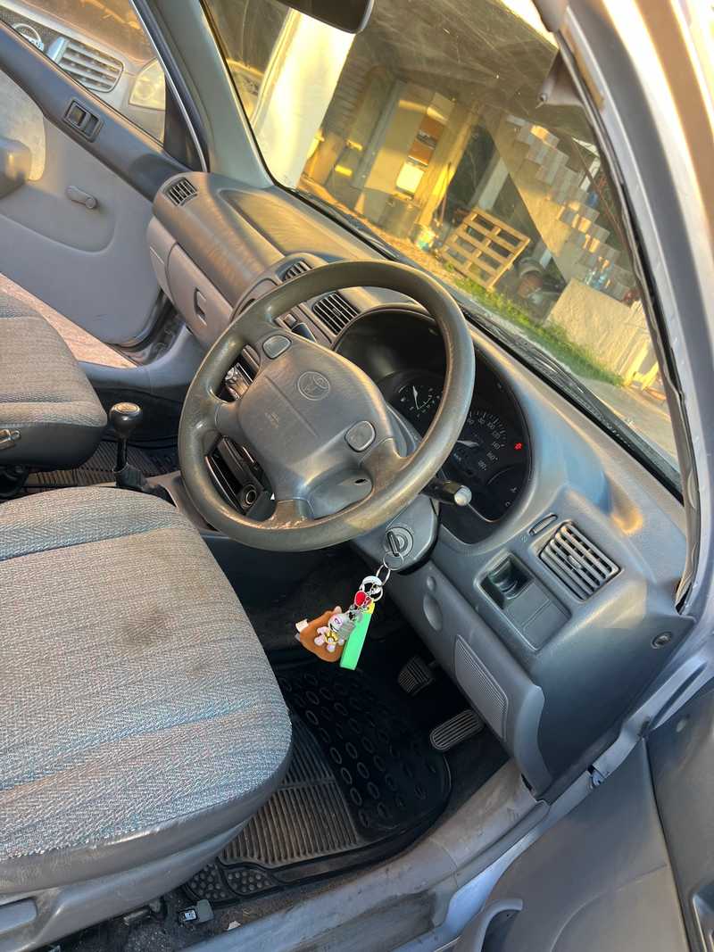 Toyota Starlet 8,0L 1998
