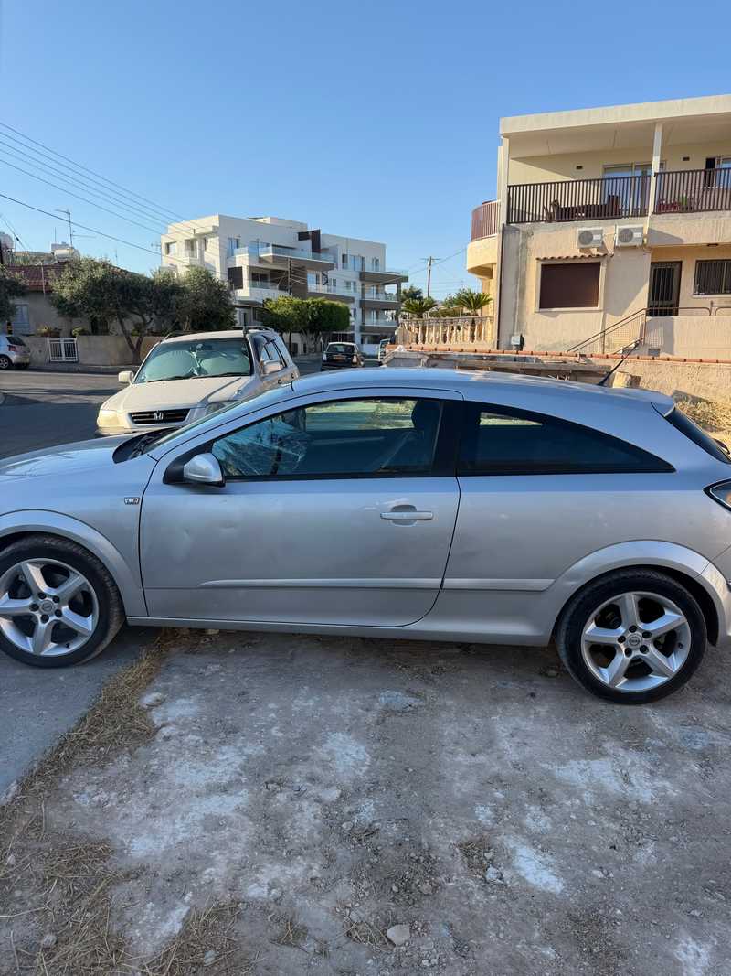 2006 Opel, Vauxhall Astra 1,6L 2006 Cyprus