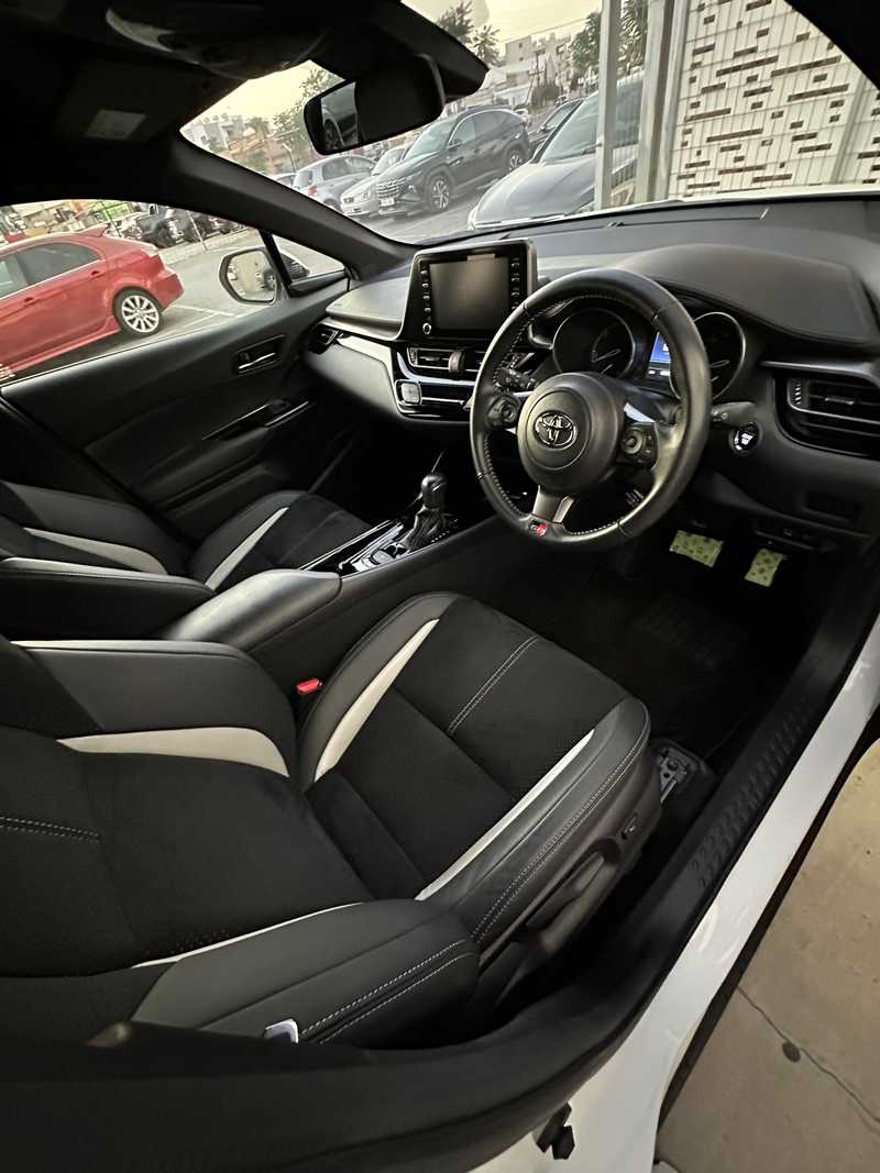 2022 Toyota C-HR 1,8L 2022 Cyprus