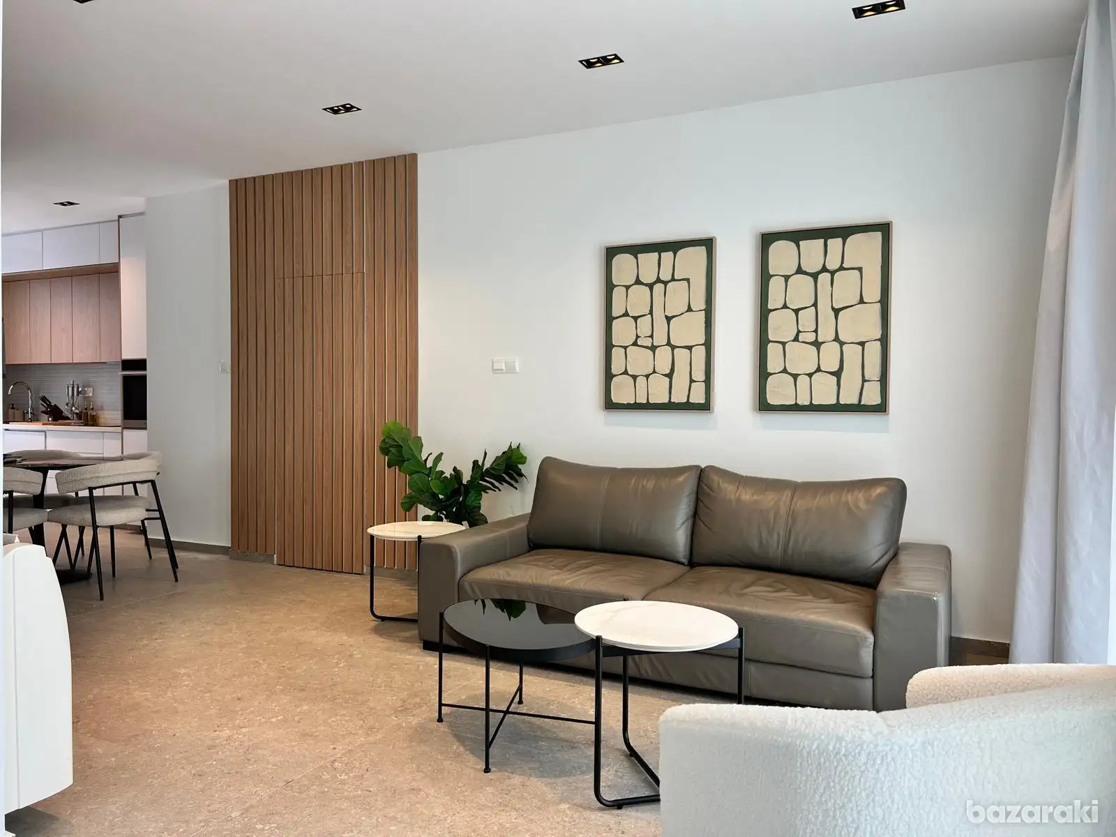House, 3 bedrooms — 14