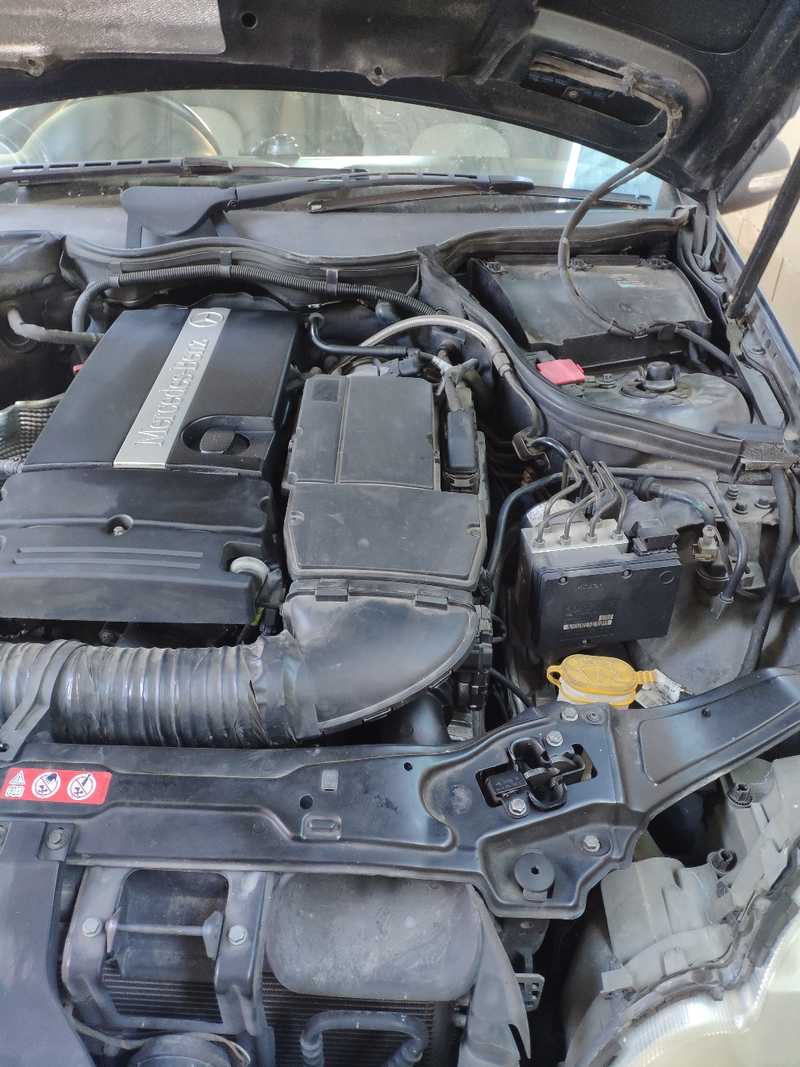 2004 Mercedes-Benz C-Class 2,3L 2004 Cyprus