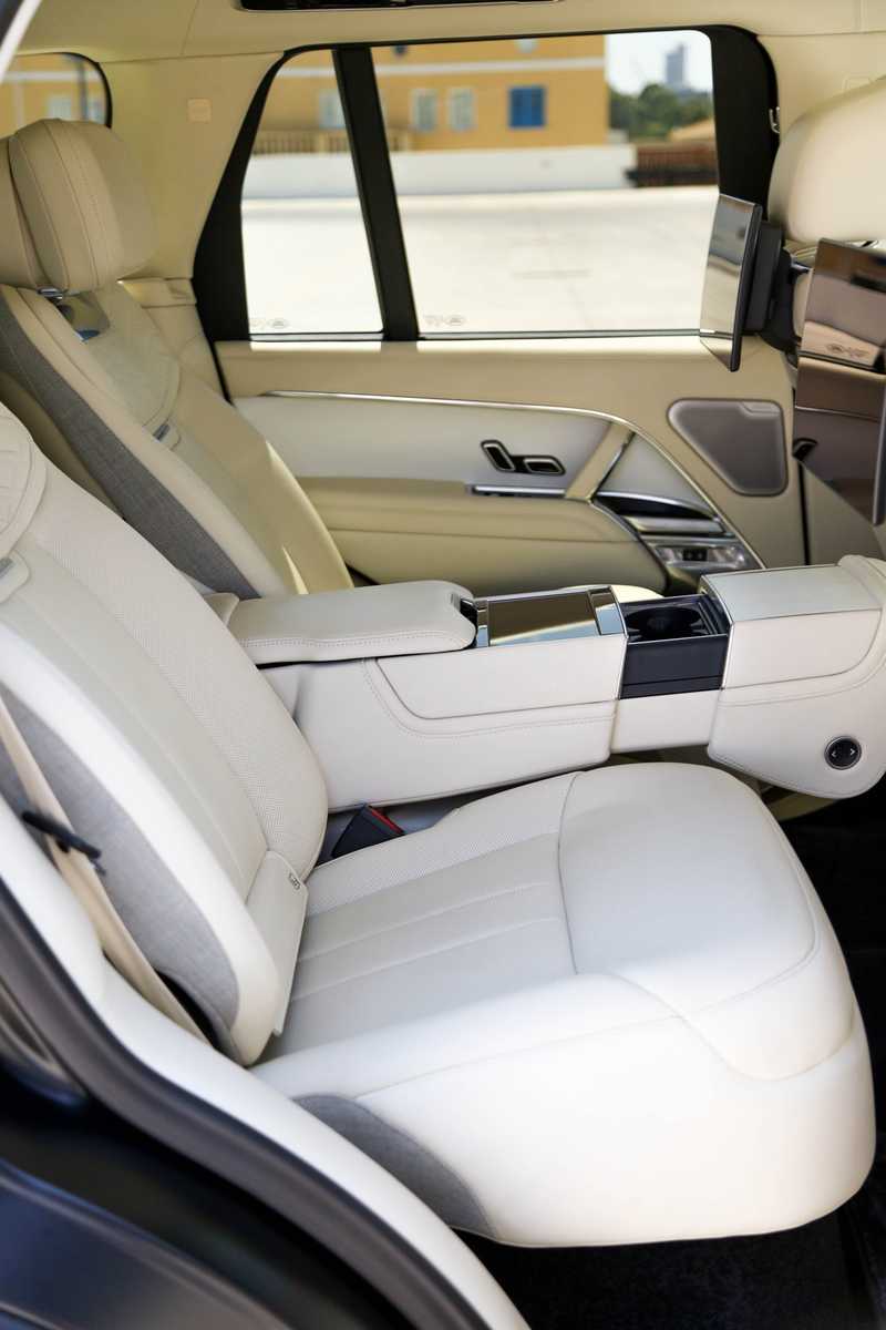 2024 Land Rover Range Rover 4,4L 2024 Cyprus