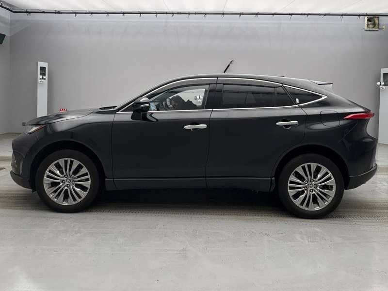 2023 Toyota Harrier 2,5L 2023 Cyprus