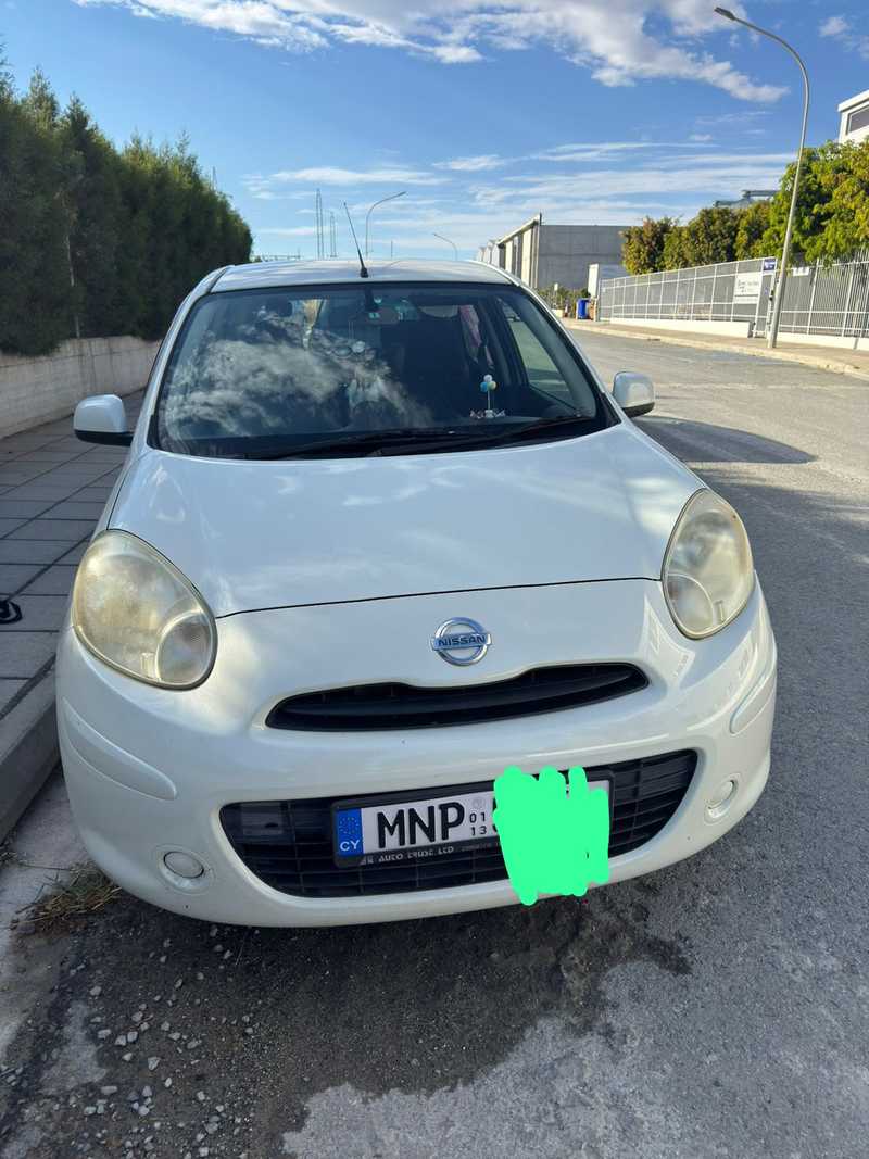 Nissan March 1,2L 2013