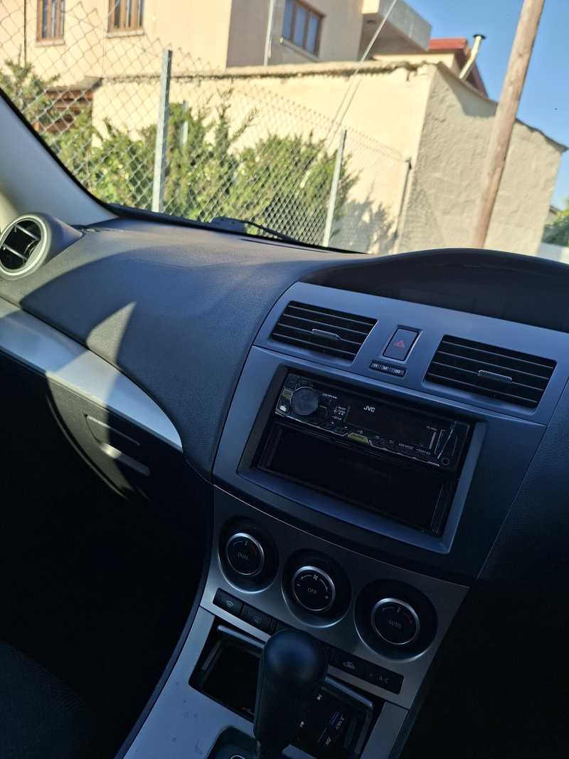 2011 Mazda Axela 1,5L 2011 Cyprus