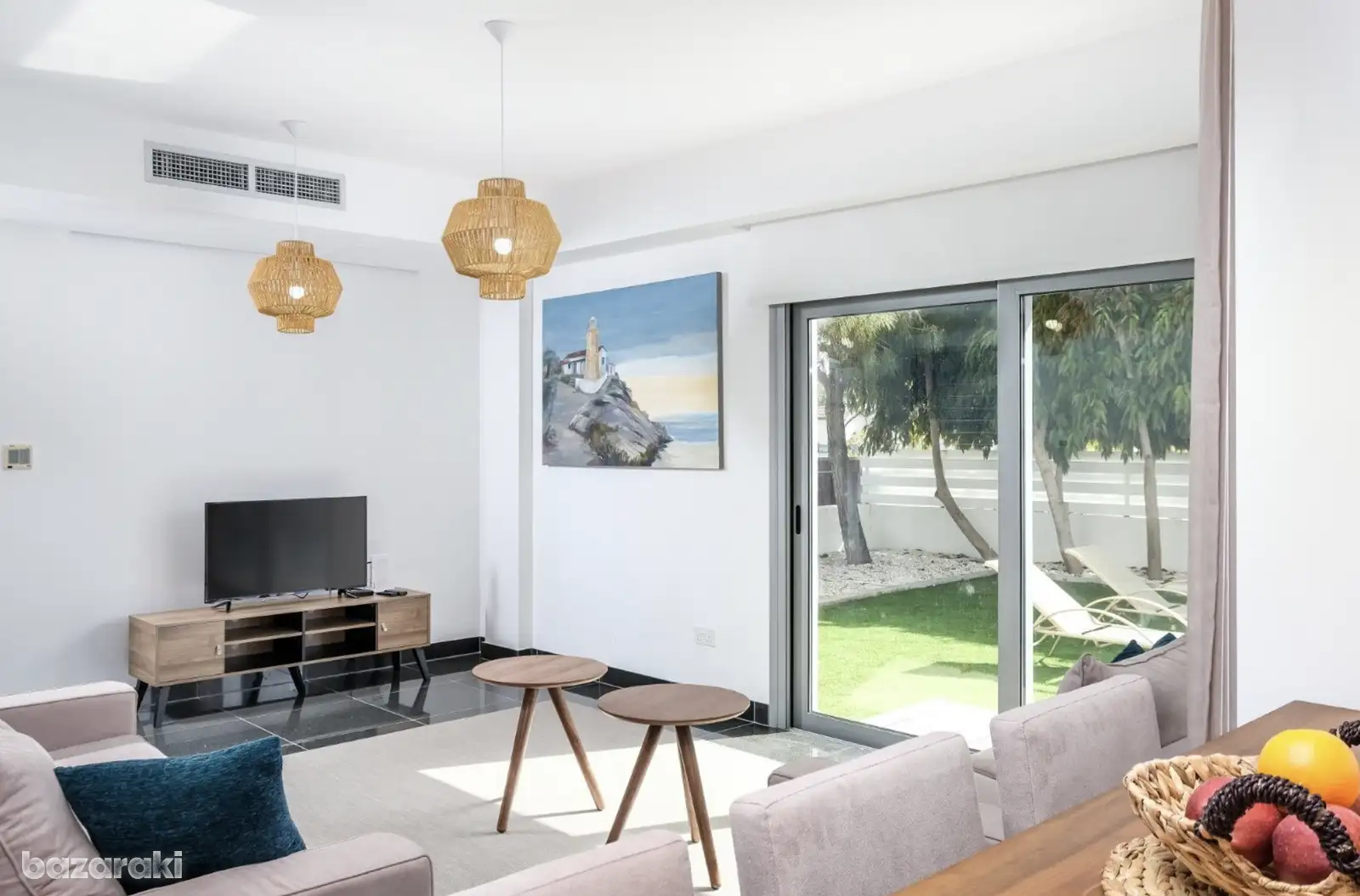 House, 3 bedrooms — 8