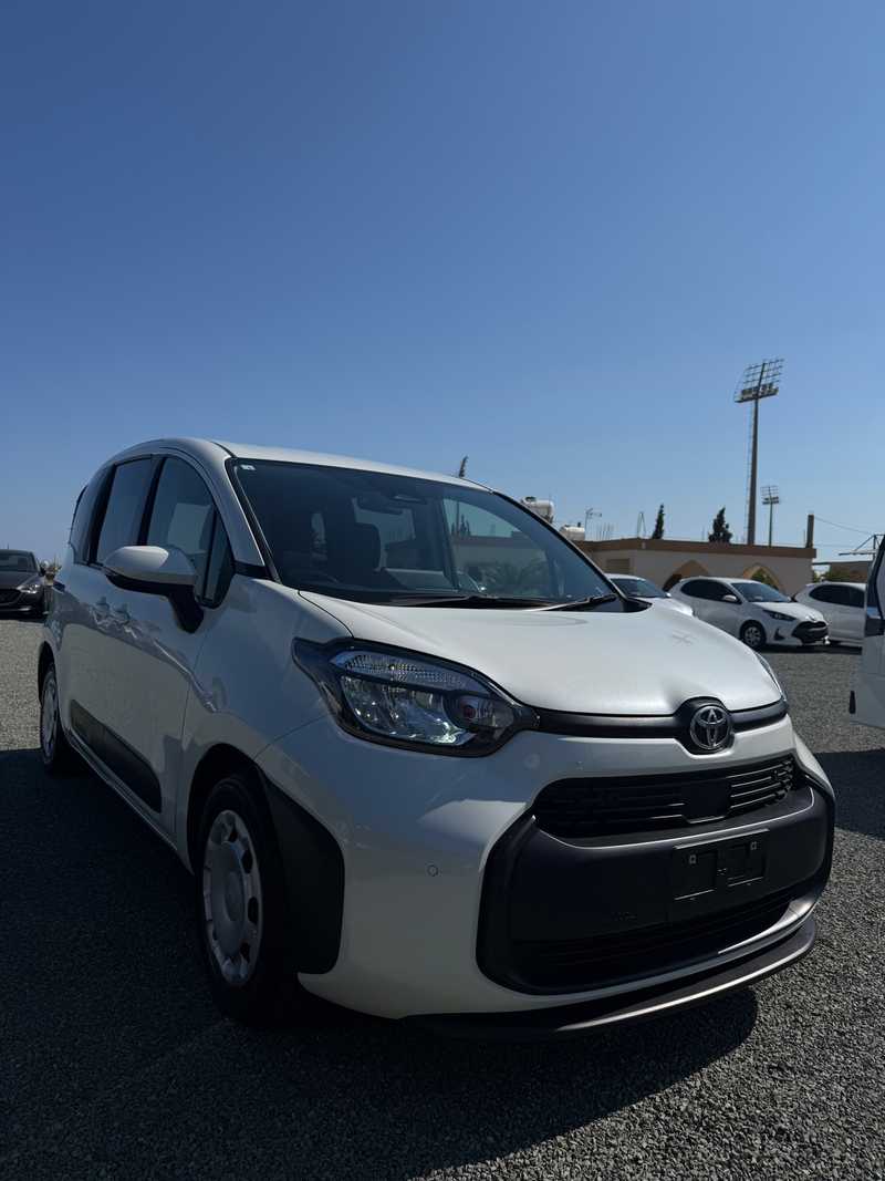 2023 Toyota Sienta 1,5L 2023 Cyprus