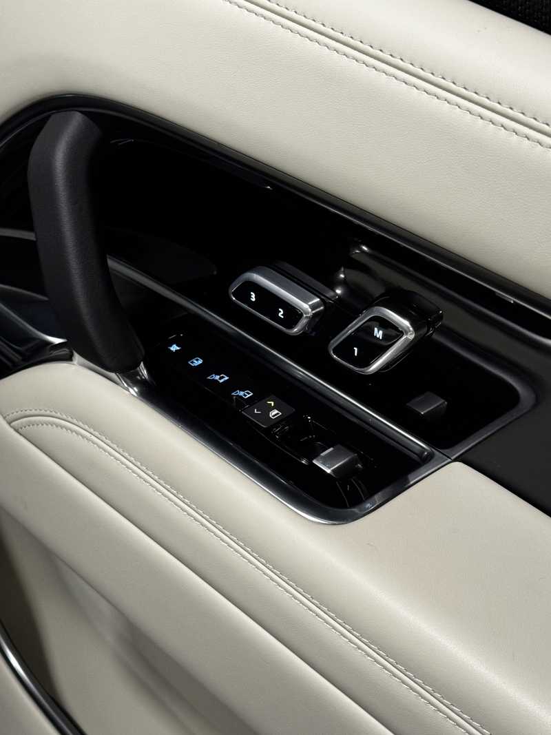 2023 Land Rover Range Rover 3,0L 2023 Cyprus
