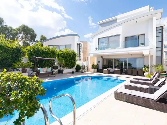 8-bedroom villa for sale, Famagusta — Protaras