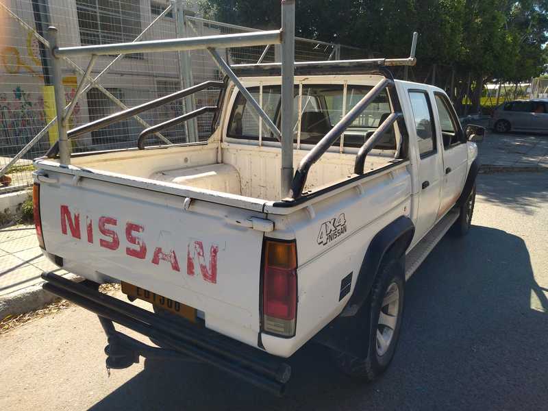 1995 Nissan D21 2,7L 1995 Cyprus