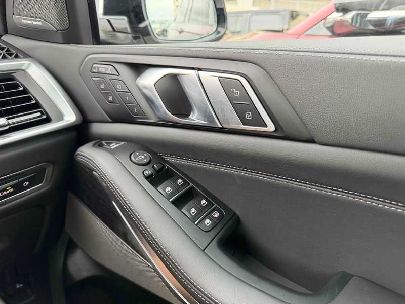2025 BMW X7 3,0L 2025 Cyprus