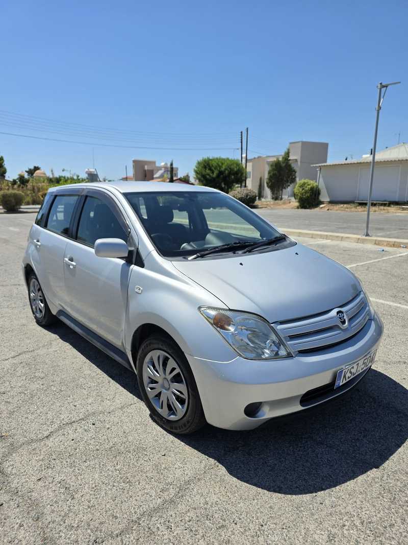Toyota Ist 1,3L 2004