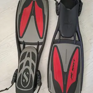 Scubapro fins size M, Scubapro diving mask, pair of diving socks sizes 2 and 4, Limassol — Limassol - Neapolis