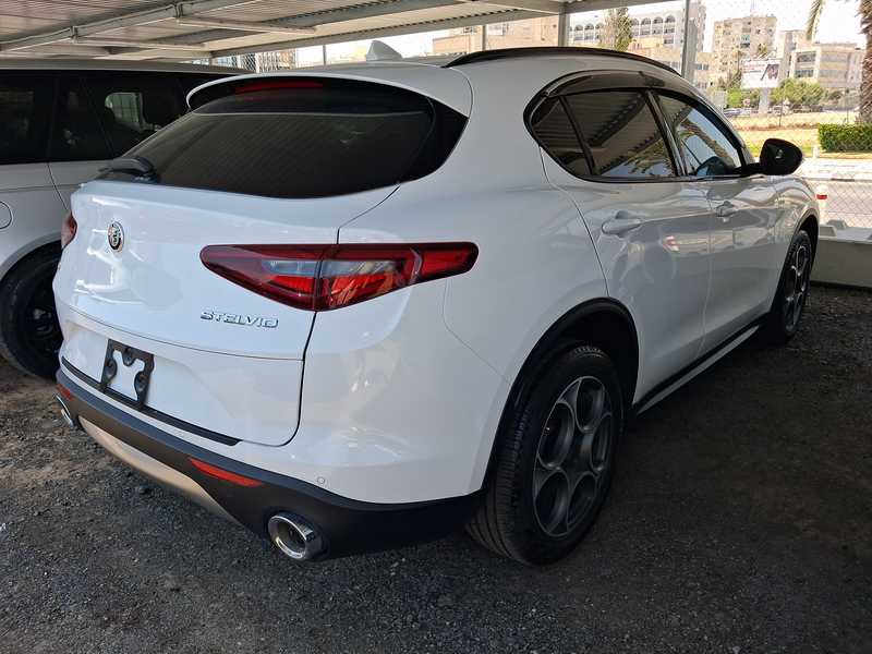 2021 Alfa Romeo Stelvio 2,2L 2021 Cyprus