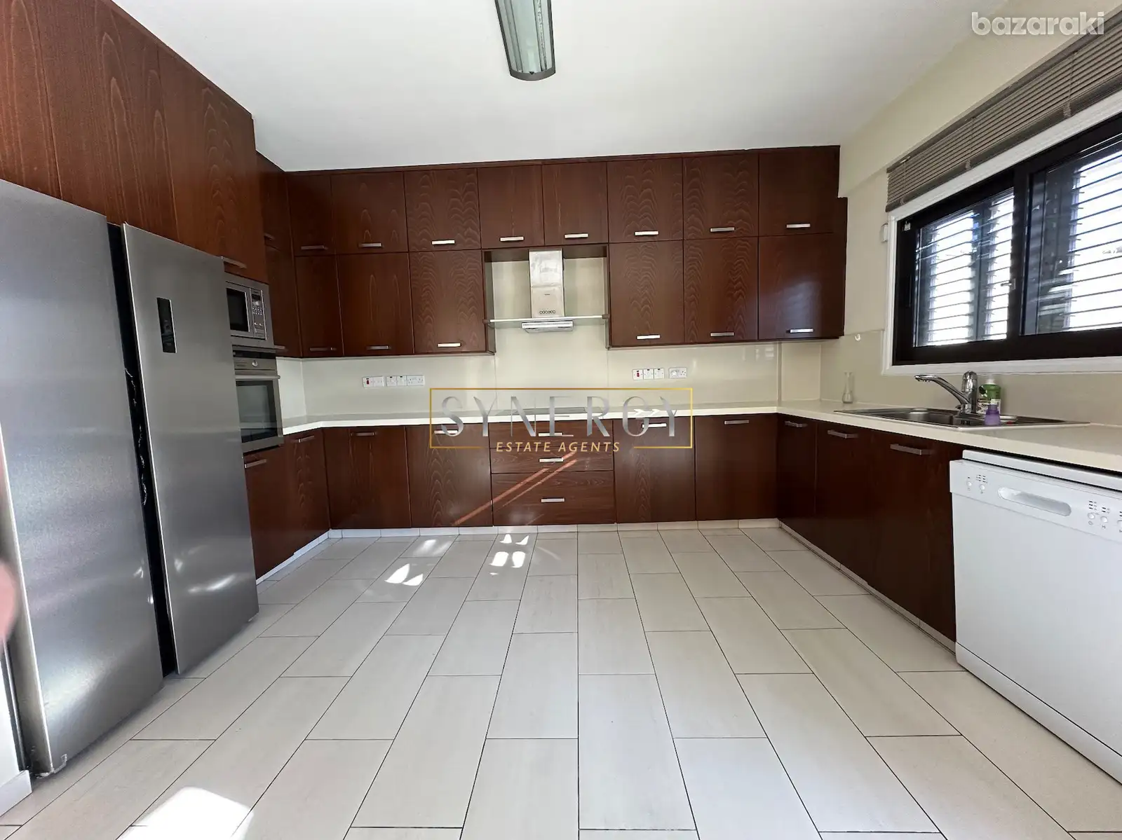 House, 4 bedrooms — 6