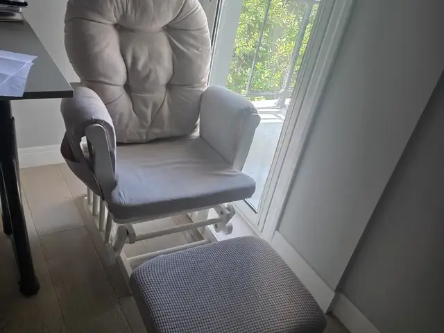 Rocking chair, Επαρχία Λεμεσού — Κάτω Πολεμίδια