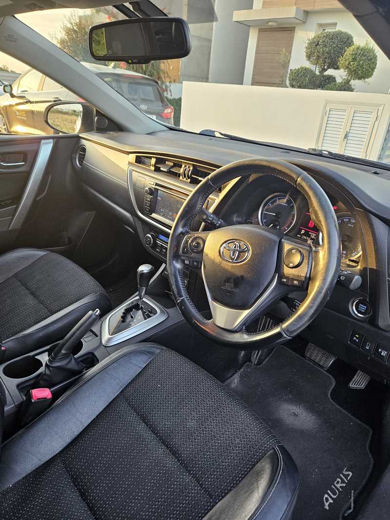 2014 Toyota Auris 1,6L 2014 Cyprus