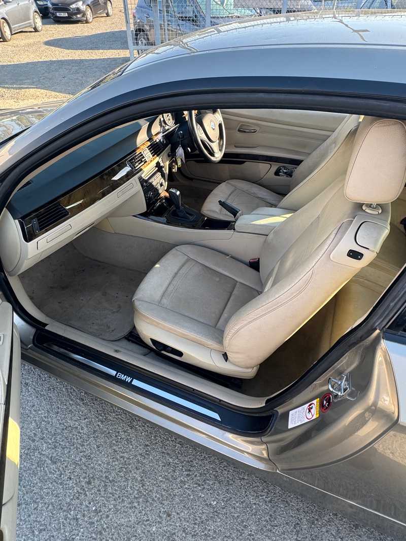 2009 BMW 3-Series 2,0L 2009 Cyprus