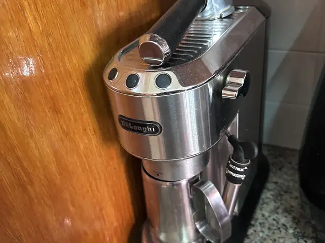 Delonghi coffee machine, Limassol — Limassol - Agia Fyla