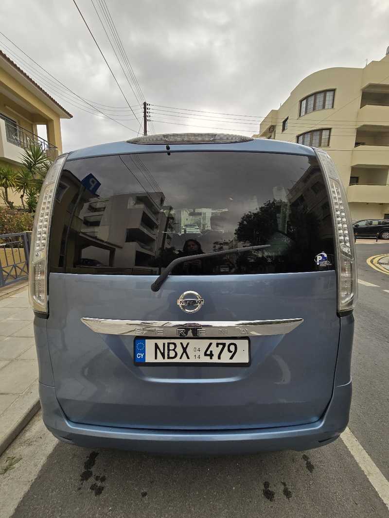 2014 Nissan Serena 2,0L 2014 Cyprus