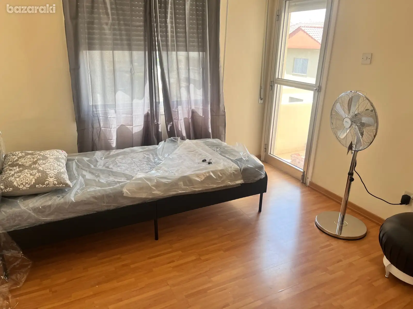 Room — 9