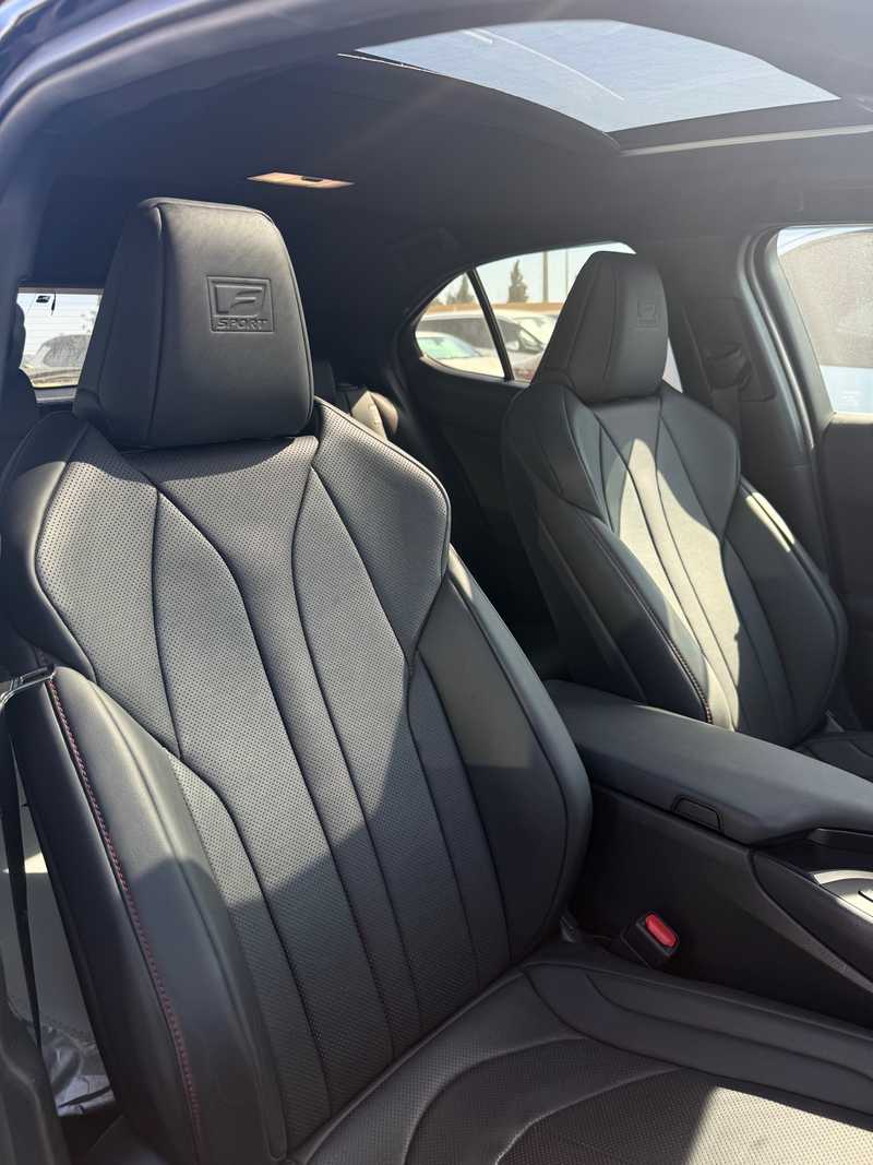 2023 Lexus UX 2,5L 2023 Cyprus