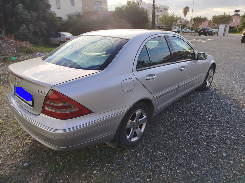 2001 Mercedes-Benz C-Class 2,2L 2001 Cyprus