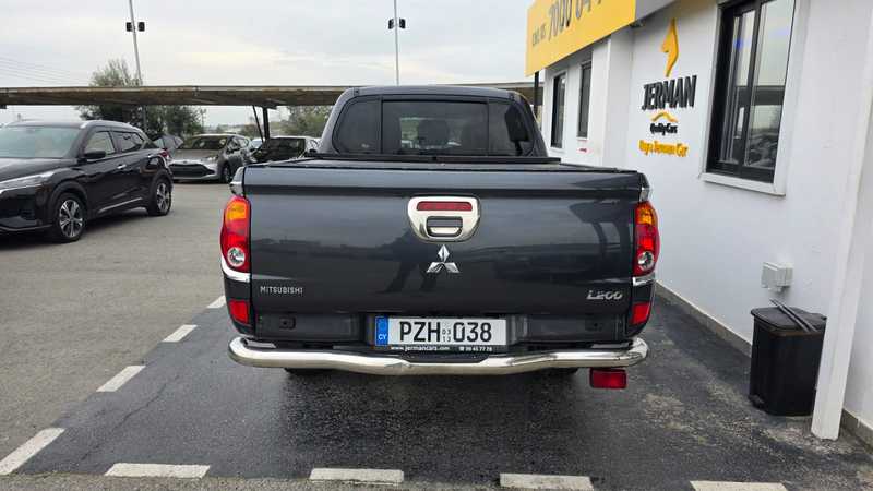 2013 Mitsubishi L200 2,5L 2013 Cyprus