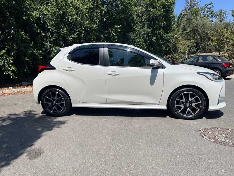 2022 Toyota Yaris 1,5L 2022 Cyprus