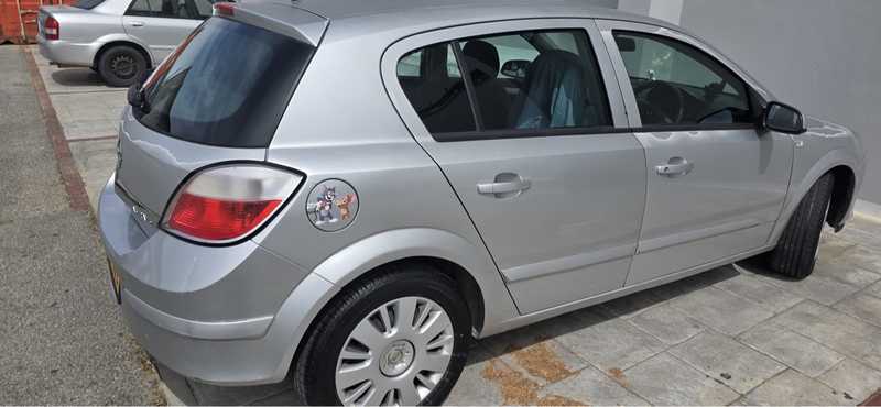 2006 Opel, Vauxhall Astra 1,6L 2006 Cyprus